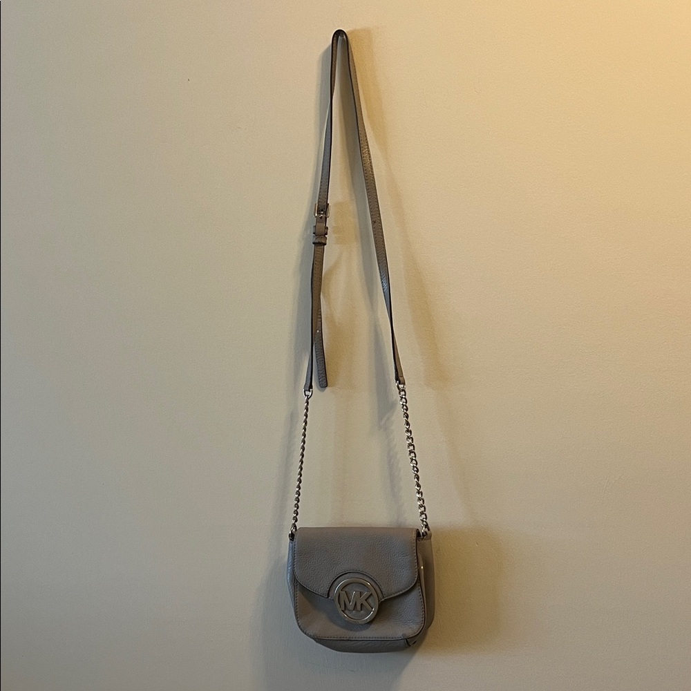 Michael Kors Light Gray Crossbody Pebble leather Cross body